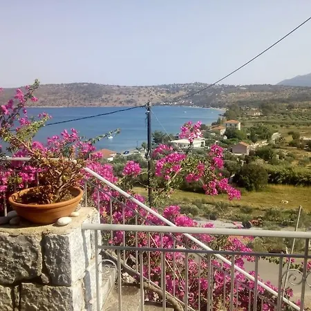 Kamares View Apartmán *
